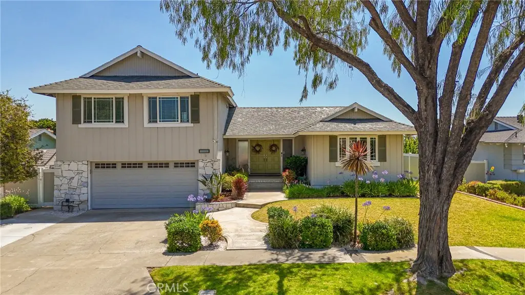2524 Hartford Avenue, Fullerton, CA — listing photo 1