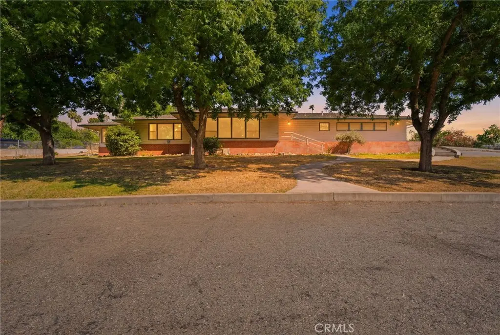 Single Family Residence for sale at 84 S Park St, Porterville, CA featuring 4 beds and 4 baths