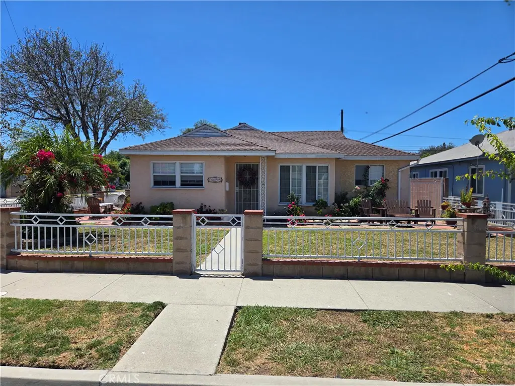 Single Family Residence for sale at 9158 Olive, Bellflower, CA featuring 3 beds and 2 baths