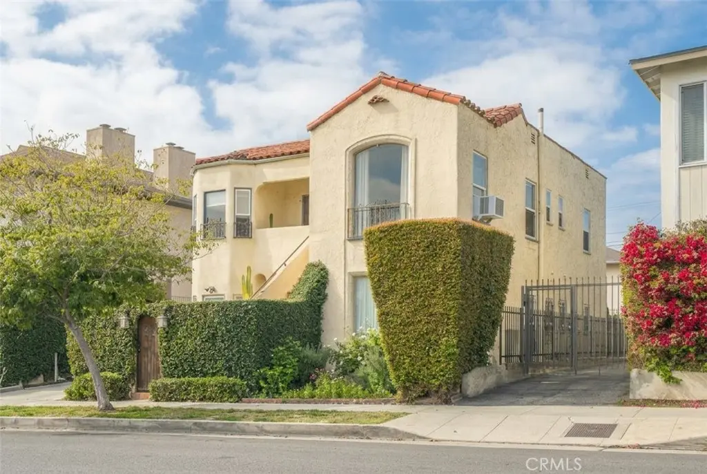 Duplex for sale at 1293 S Cochran Avenue, Los Angeles, CA