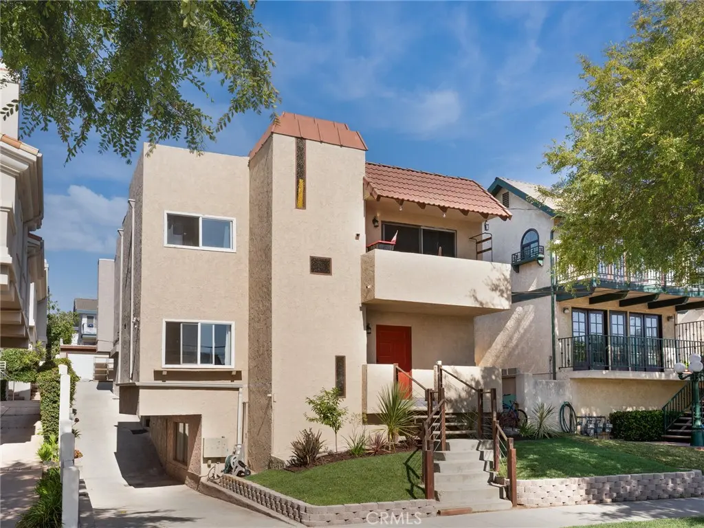 118 S Lucia, Redondo Beach, CA — listing photo 1