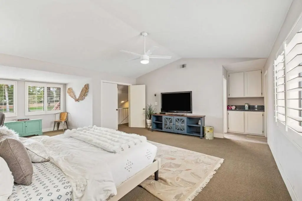 Residential Lease for rent at 77593 Woodhaven Drive S, Palm Desert, Riverside County, CA featuring 3 beds and 3 baths