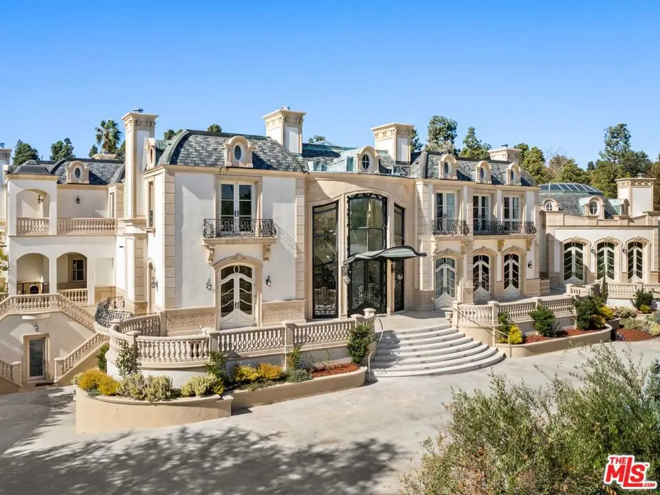 Single Family Residence for rent at 901 N Alpine Drive, Beverly Hills, CA featuring 11 beds and 16 baths