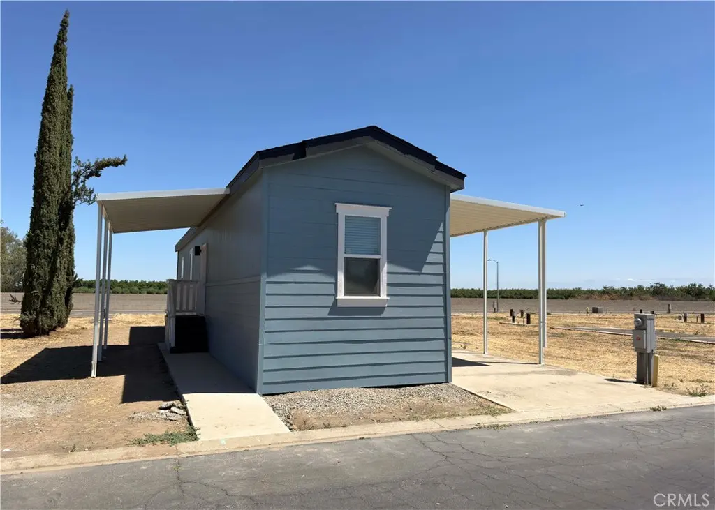 782 N Park Drive 106, Pixley, CA — listing photo 1