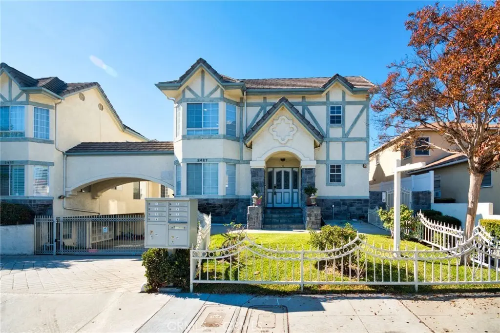 Condominium for sale at 2427 S Baldwin A, Arcadia, CA featuring 4 beds and 3 baths