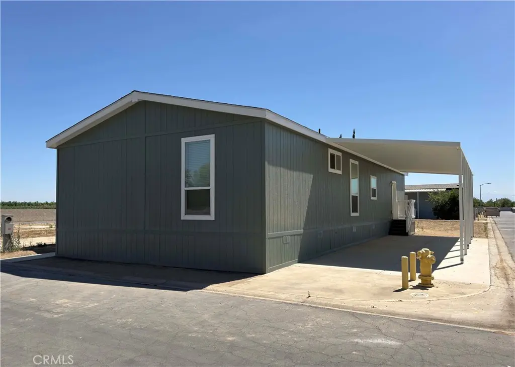 782 N Park Drive 103, Pixley, CA — listing photo 1