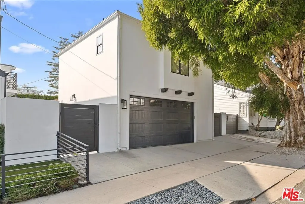 Single Family Residence for rent at 721 Beloit Avenue, Los Angeles, CA featuring 1 bed and 1 bath