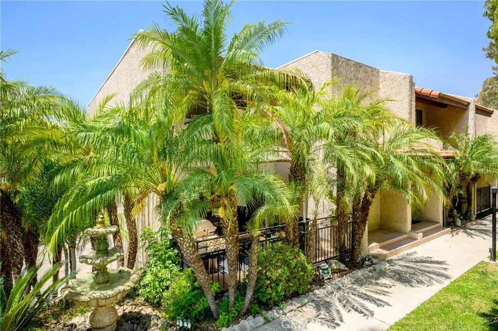 7800 Via Genova, Burbank, CA — listing photo 1