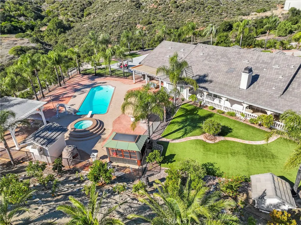 Single Family Residence for sale at 35751 Avenida La Cresta, Murrieta, CA featuring 5 beds and 6 baths