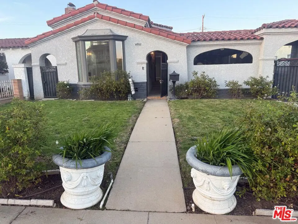 Single Family Residence for sale at 3211 W 78th Street, Los Angeles, CA featuring 3 beds and 2 baths