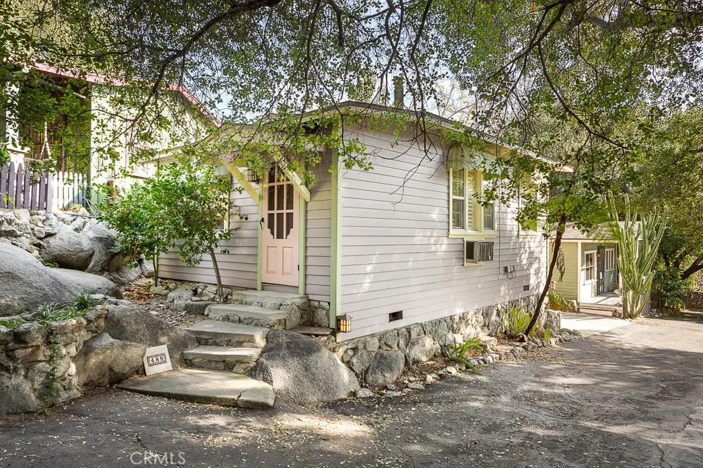 Residential Lease for rent at 488 Audubon Way, Sierra Madre, Los Angeles County, CA featuring 1 bed and 1 bath