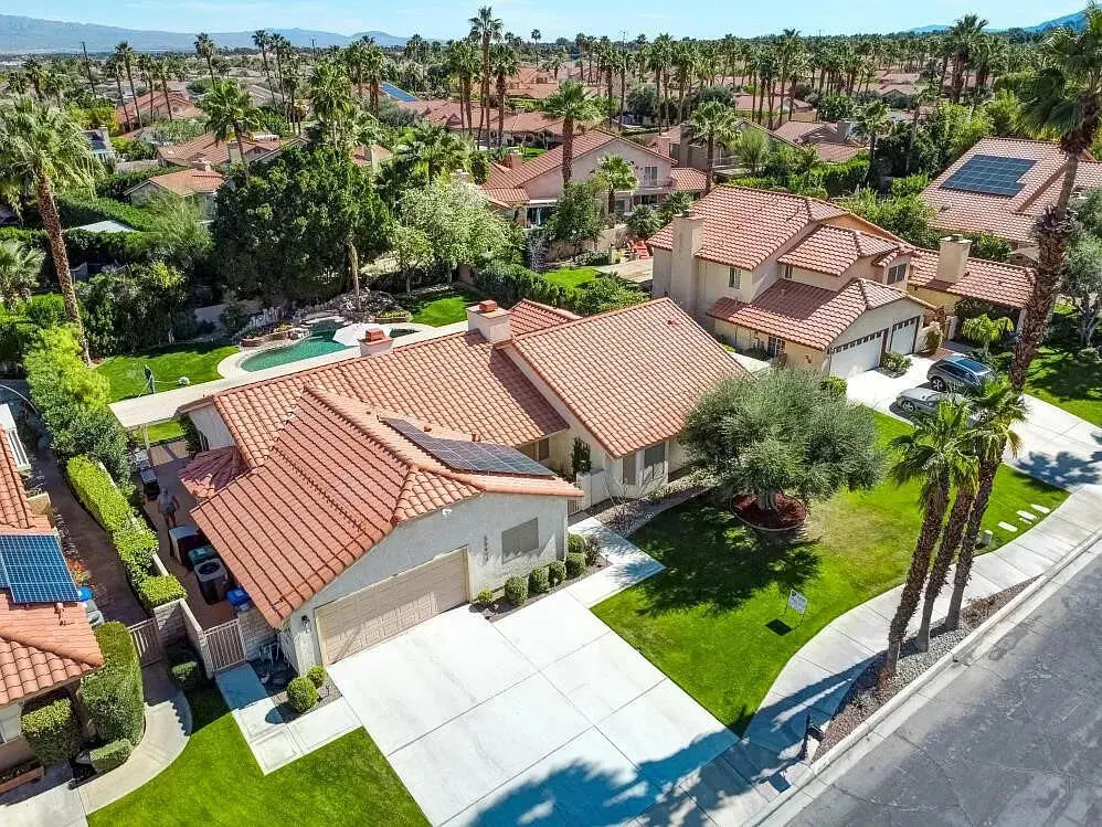 Residential Lease for rent at 39490 Regency Way, Palm Desert, Riverside County, CA featuring 4 beds and 3 baths