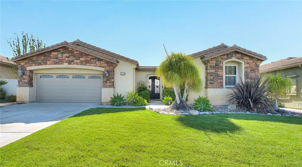 381 Mesa Verde Park, Beaumont, CA — listing photo 1