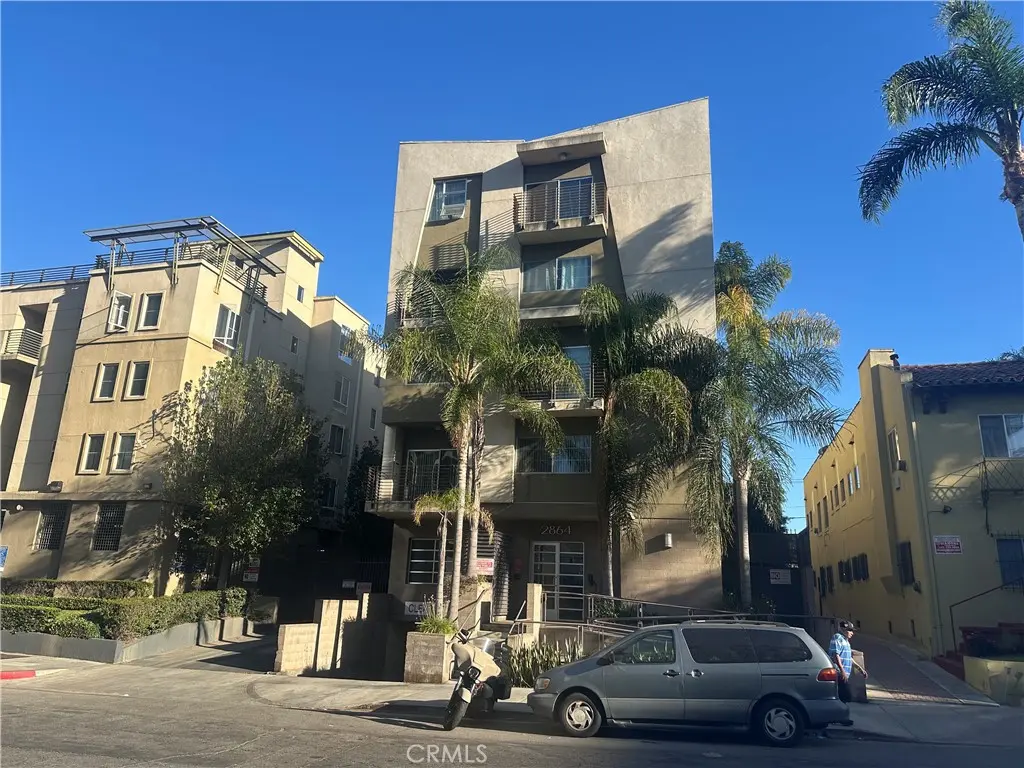 Condominium for sale at 2864 Sunset Place 205, Los Angeles, CA featuring 2 beds and 3 baths