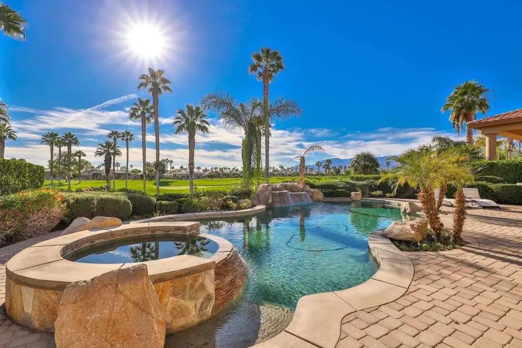 Residential Lease for rent at 48474 Vista Palomino, La Quinta, Riverside County, CA featuring 4 beds and 4 baths