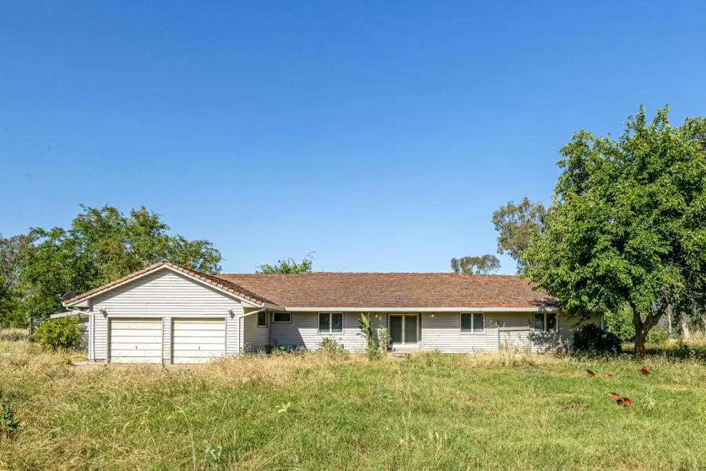 3205 Fifield Road, Pleasant Grove, CA — listing photo 1