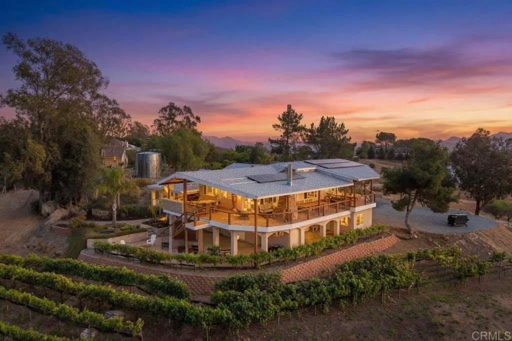 18759 Rangeland Road, Ramona, CA — listing photo 1