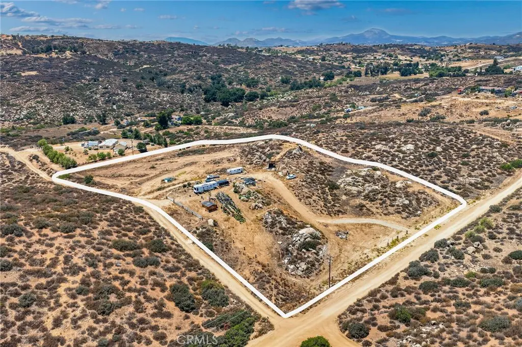 41720 Oak Canyon Road, Hemet, CA — listing photo 1