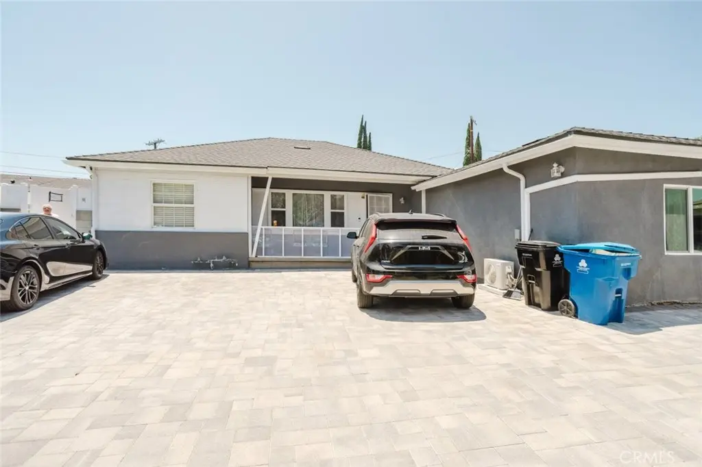 10527 Danube Avenue, Granada Hills, CA — listing photo 1
