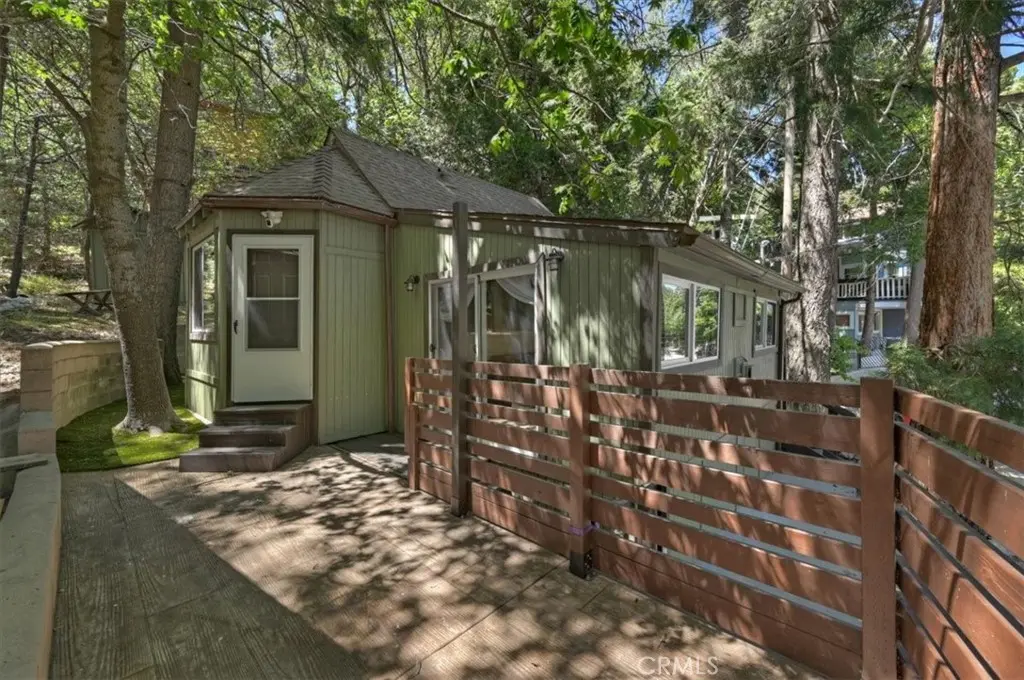 856 Virginia Court, Lake Arrowhead, CA — listing photo 1