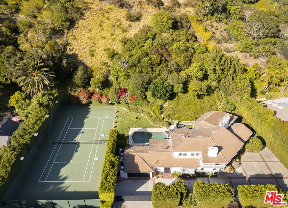 Single Family Residence for sale at 760 N Beverly Glen Boulevard, Los Angeles, CA featuring 3 beds and 5 baths