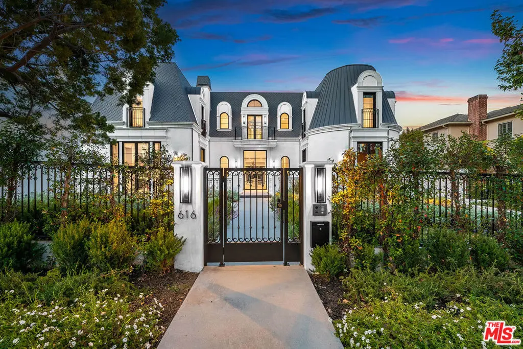 Residential Lease for rent at 616 N Alpine Drive, Beverly Hills, Los Angeles County, CA featuring 8 beds and 12 baths