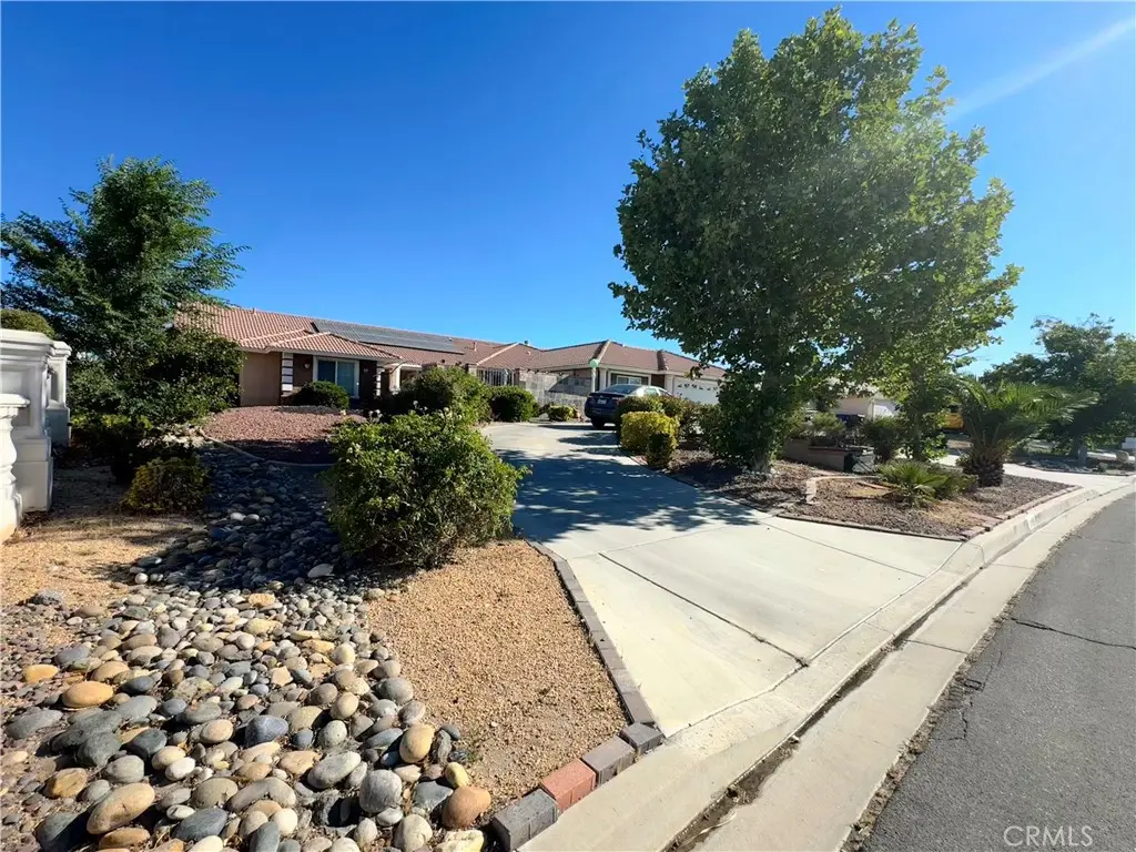 20284 Majestic Drive, Apple Valley, CA — listing photo 1