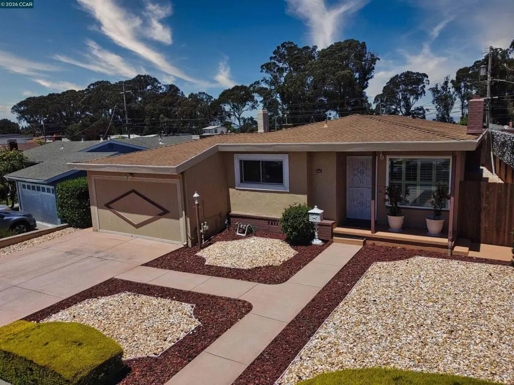 Single Family Residence for sale at 2979 Gilma Dr, Richmond, CA featuring 3 beds and 2 baths