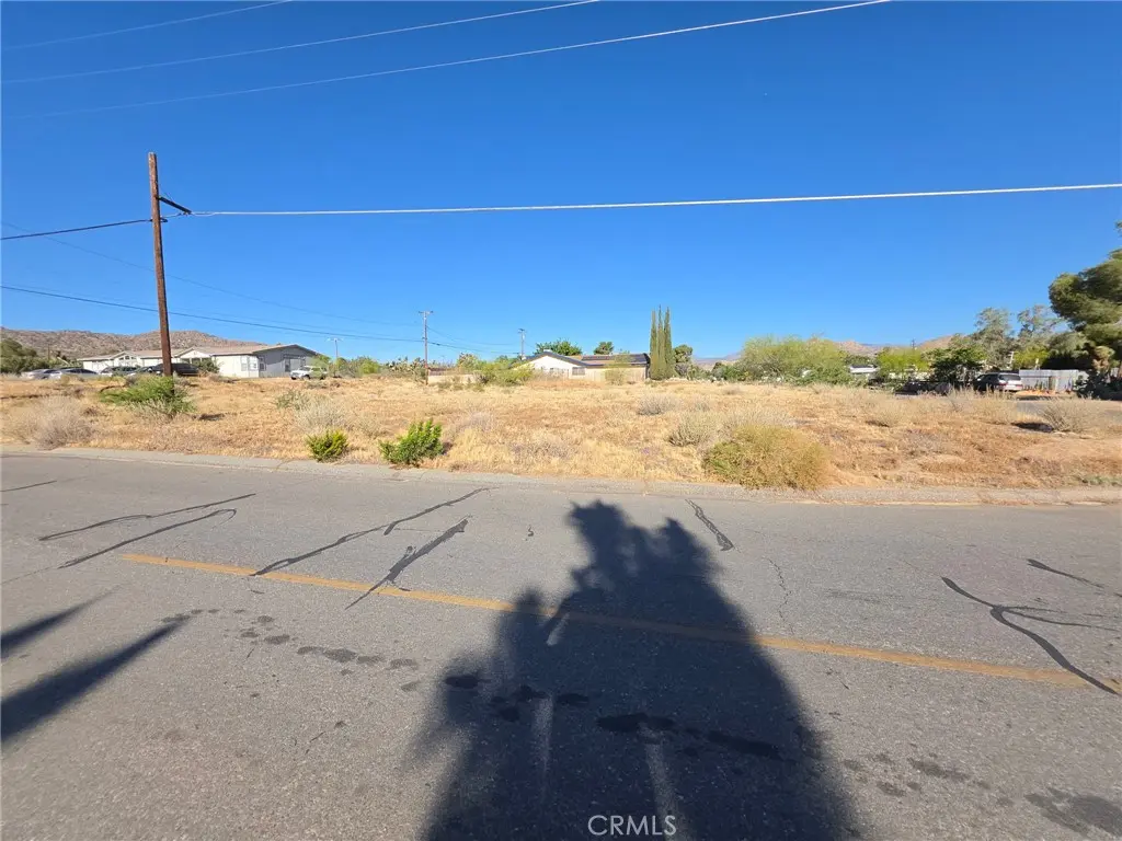 55685 Navajo, Yucca Valley, CA — listing photo 1