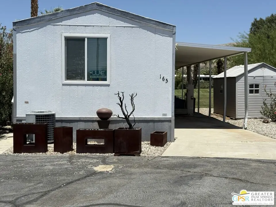 Manufactured In Park for sale at 15500 Bubbling Wells Road 165, Desert Hot Springs, CA featuring 1 bed and 1 bath