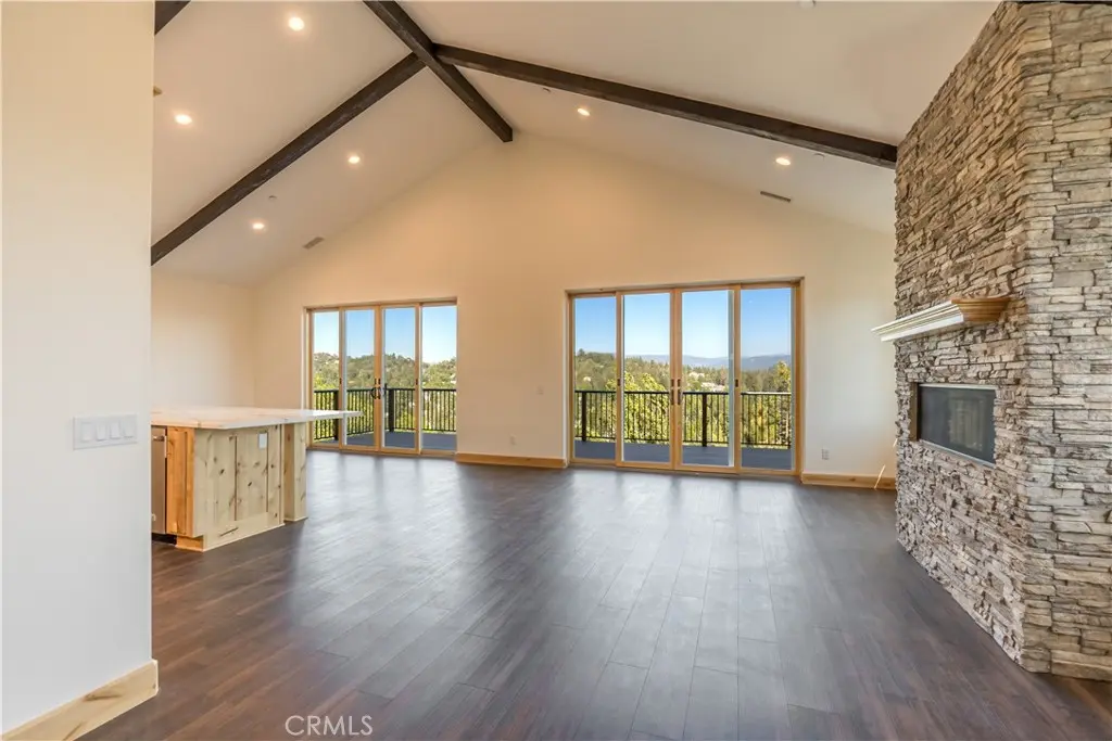 851 Madera, Lake Arrowhead, CA — listing photo 1