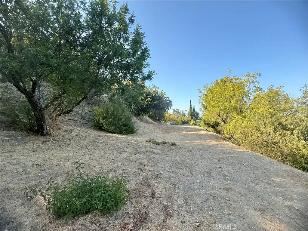 4551 Lindley Avenue, Tarzana, CA — listing photo 1