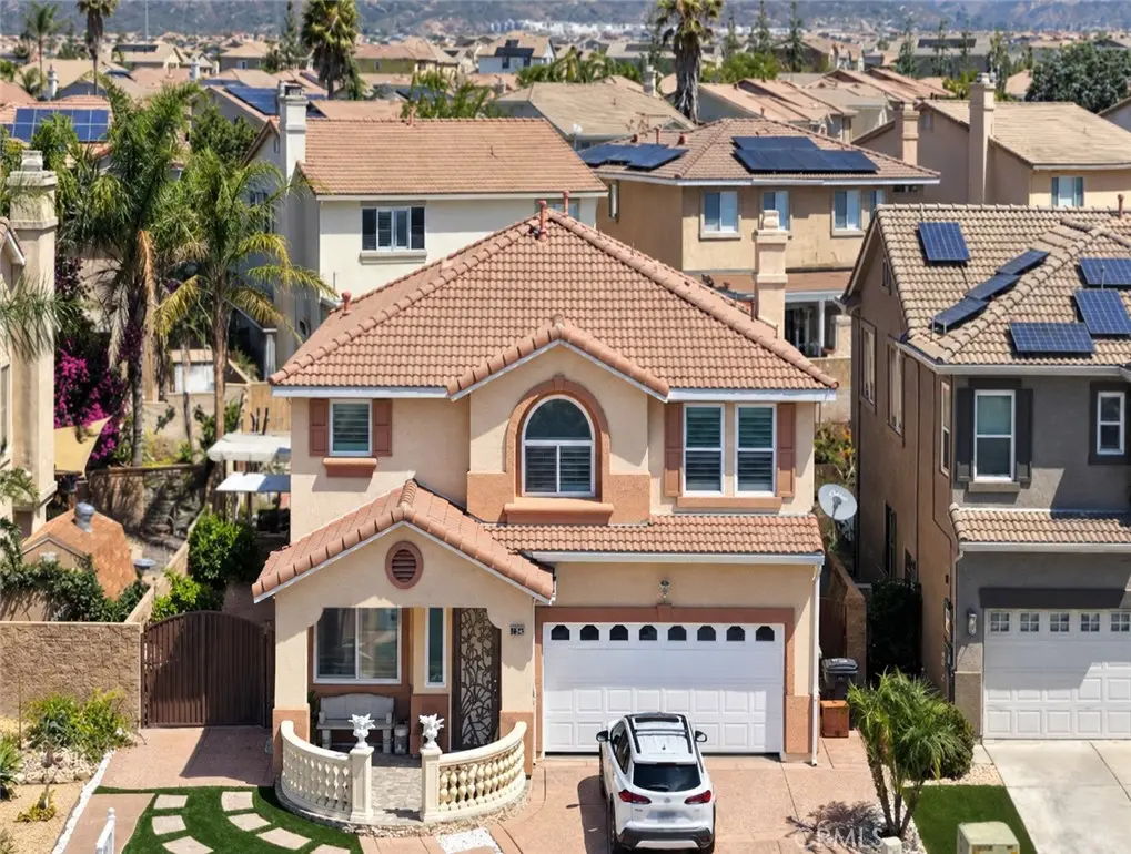 16872 Hazeltine Court, Fontana, CA — listing photo 1