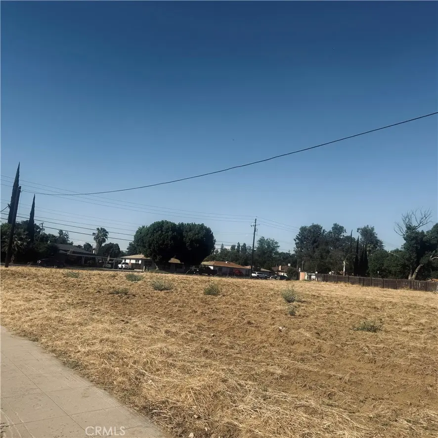127 S Fine, Fresno, CA — listing photo 1