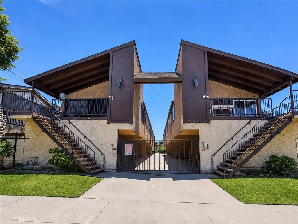 9312 Palm Street 205, Bellflower, CA — listing photo 1