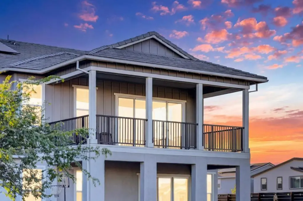 Condominium for sale at 2466 Shore Vista, Fairfield, CA featuring 3 beds and 2 baths