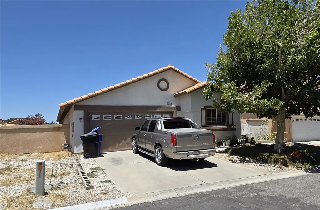 12410 Basswood, Victorville, CA — listing photo 1