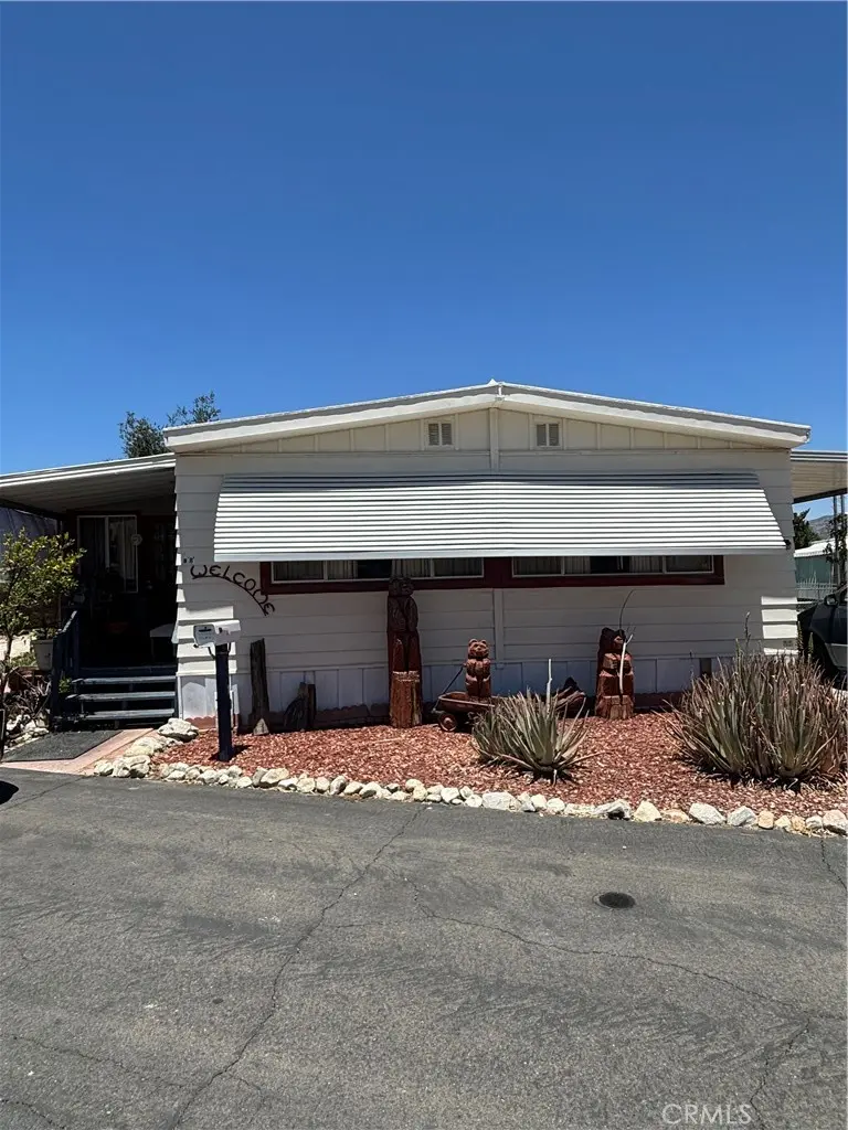 Manufactured In Park for sale at 44725 Florida 70, Hemet, CA featuring 2 beds and 2 baths