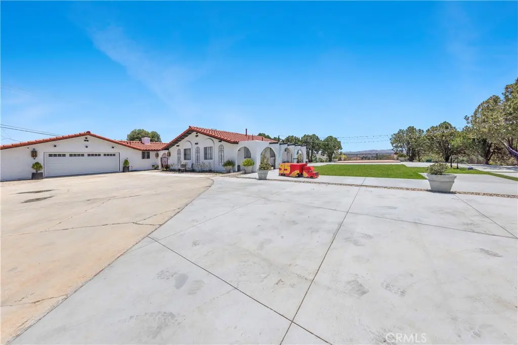 31050 Bedford, Redlands, CA — listing photo 1