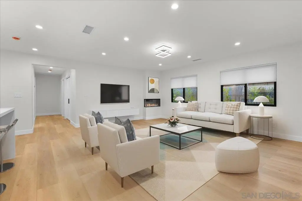 Single Family Residence for sale at 1339 Higgins, Oceanside, CA featuring 3 beds and 2 baths