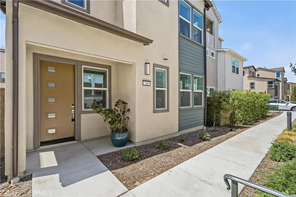 Residential Lease for rent at 208 Yerba, Irvine, Orange County, CA featuring 4 beds and 4 baths