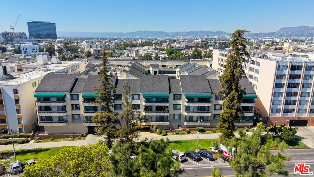 Condominium for sale at 435 S La Fayette Park Place 219, Los Angeles, CA featuring 2 beds and 2 baths