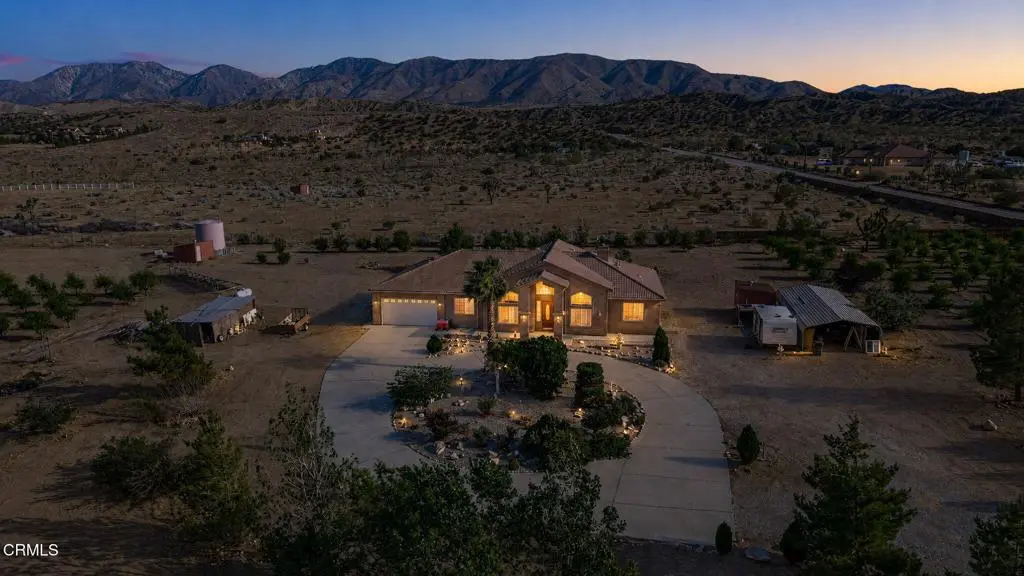 33000 106th Street E, Juniper Hills, CA — listing photo 1