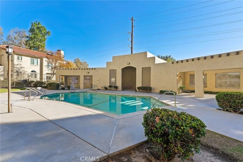 Condominium for sale at 3210 Darby Street 102, Simi Valley, CA featuring 2 beds and 1 bath