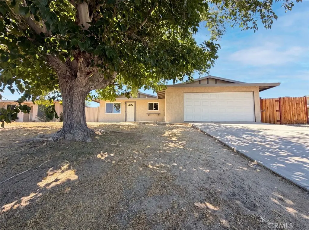 15929 La Verida, Victorville, CA — listing photo 1