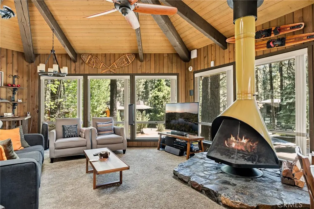 Single Family Residence for sale at 754 Mountain Sky, Big Bear Lake, CA featuring 2 beds and 2 baths