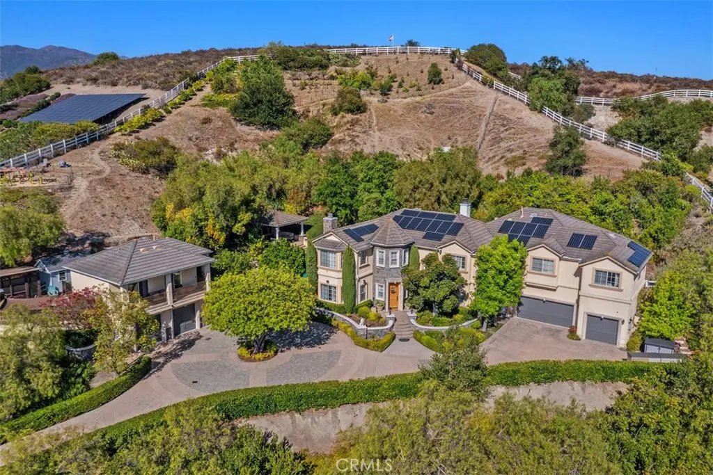40 Cambridge Court, Coto de Caza, CA — listing photo 1