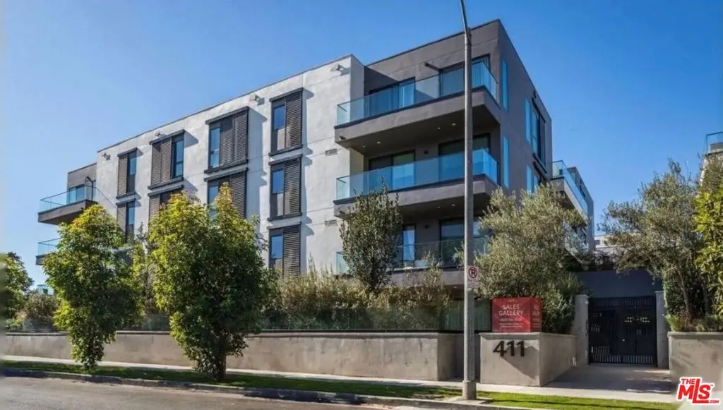 Condominium for sale at 411 S Hamel Road 306, Los Angeles, CA featuring 1 bed and 1 bath