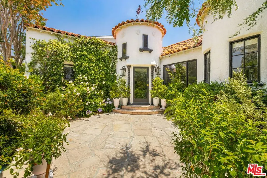 Single Family Residence for sale at 10596 Cushdon Avenue, Los Angeles, CA featuring 4 beds and 4 baths