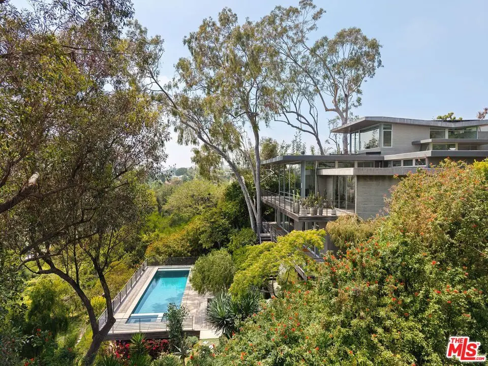 Single Family Residence for sale at 901 Kenter Way, Los Angeles, CA featuring 4 beds and 5 baths